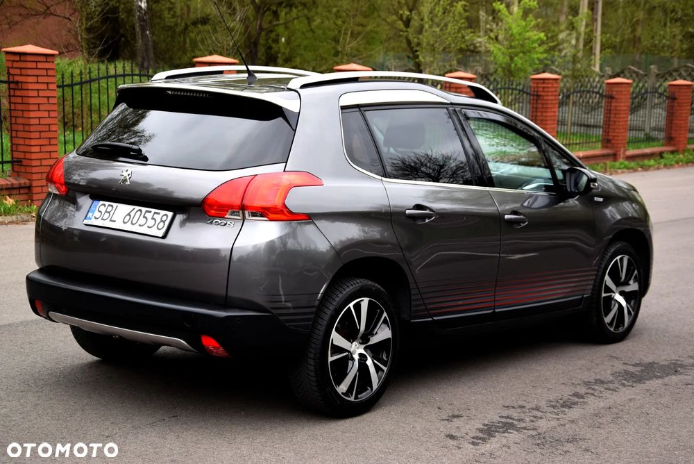 Peugeot 2008 1.2 Pure Tech Allure S&S - 7