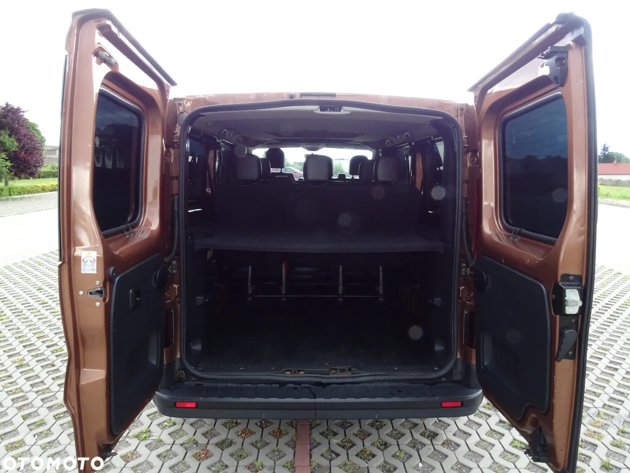 Renault Trafic SpaceClass 1.6 dCi - 7