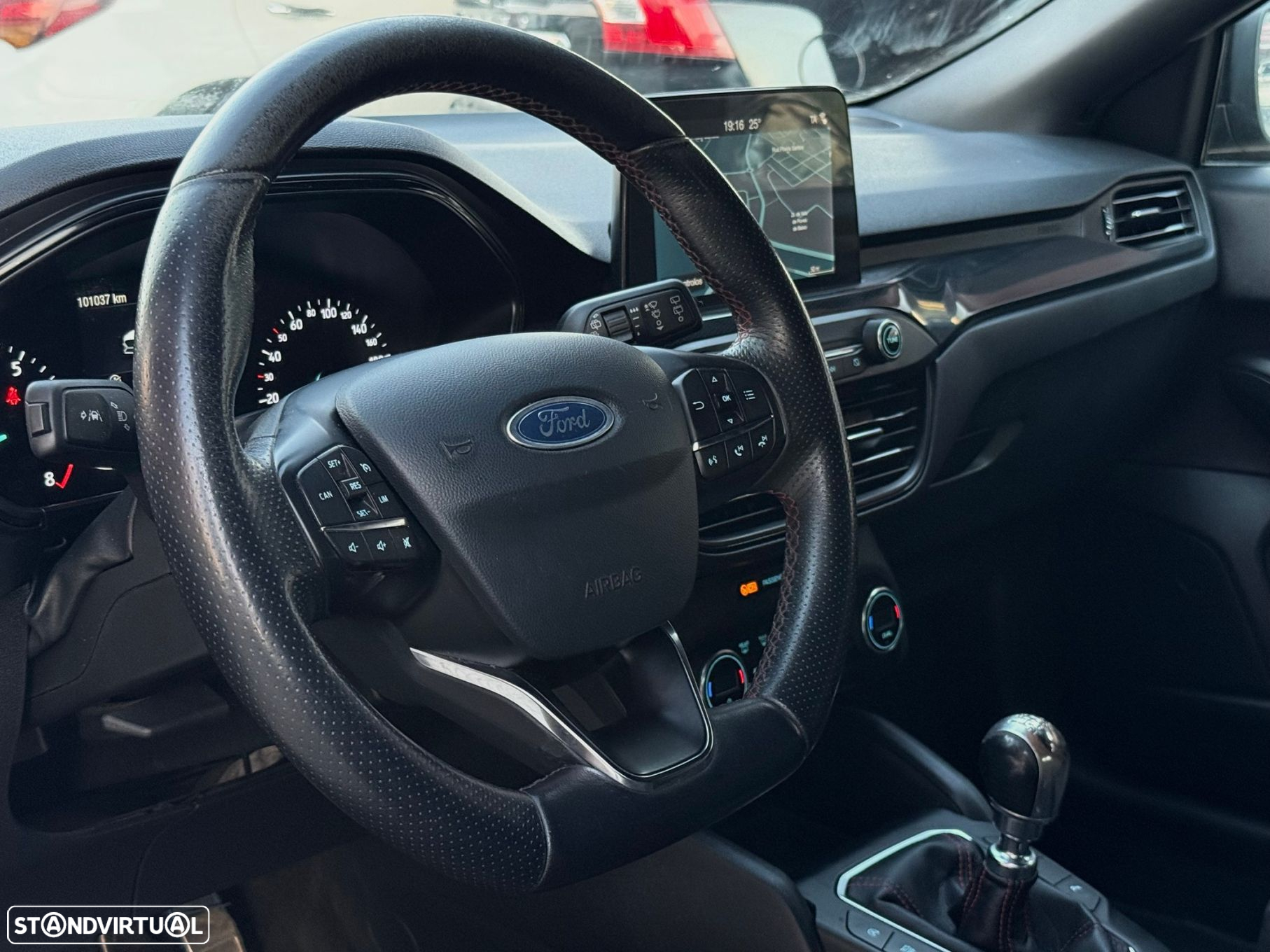 Ford Focus 1.0 EcoBoost ST-Line - 6