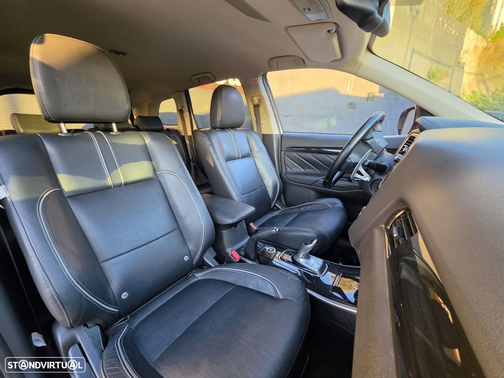 Mitsubishi Outlander 2.0 Intense Navi - 5