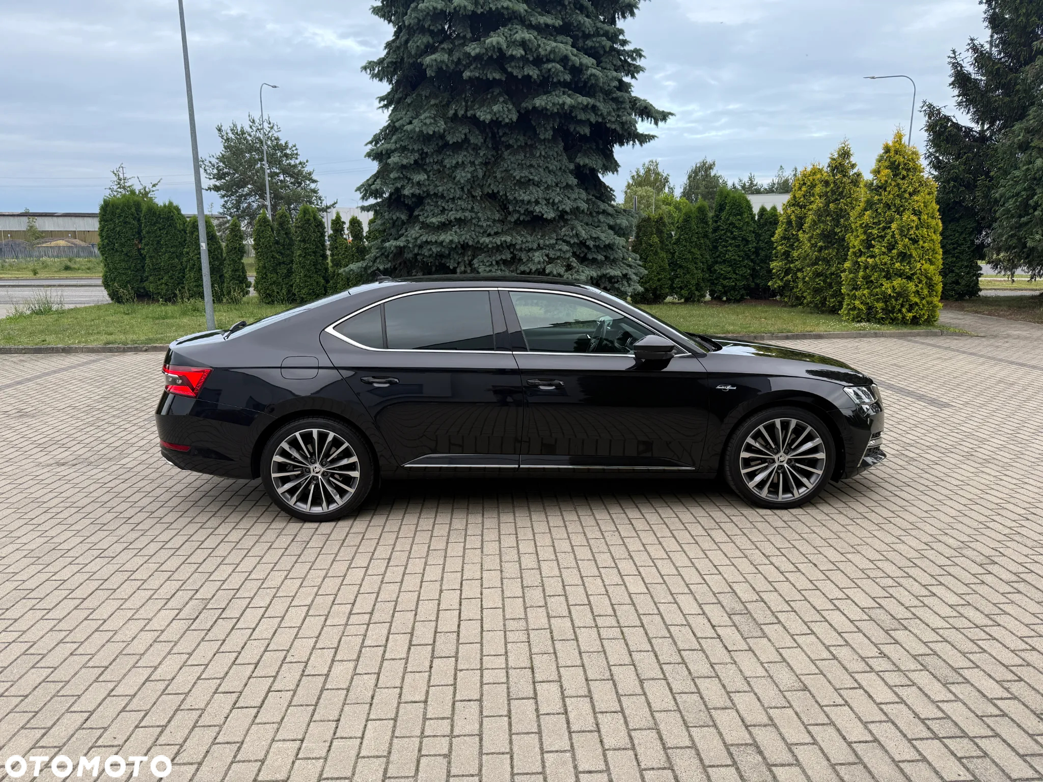 Skoda Superb 2.0 TSI 4x4 L&K DSG - 10