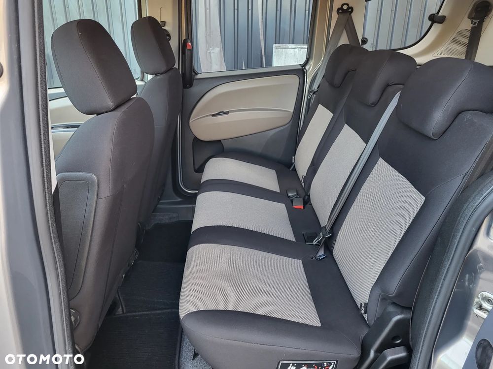 Opel Combo - 11