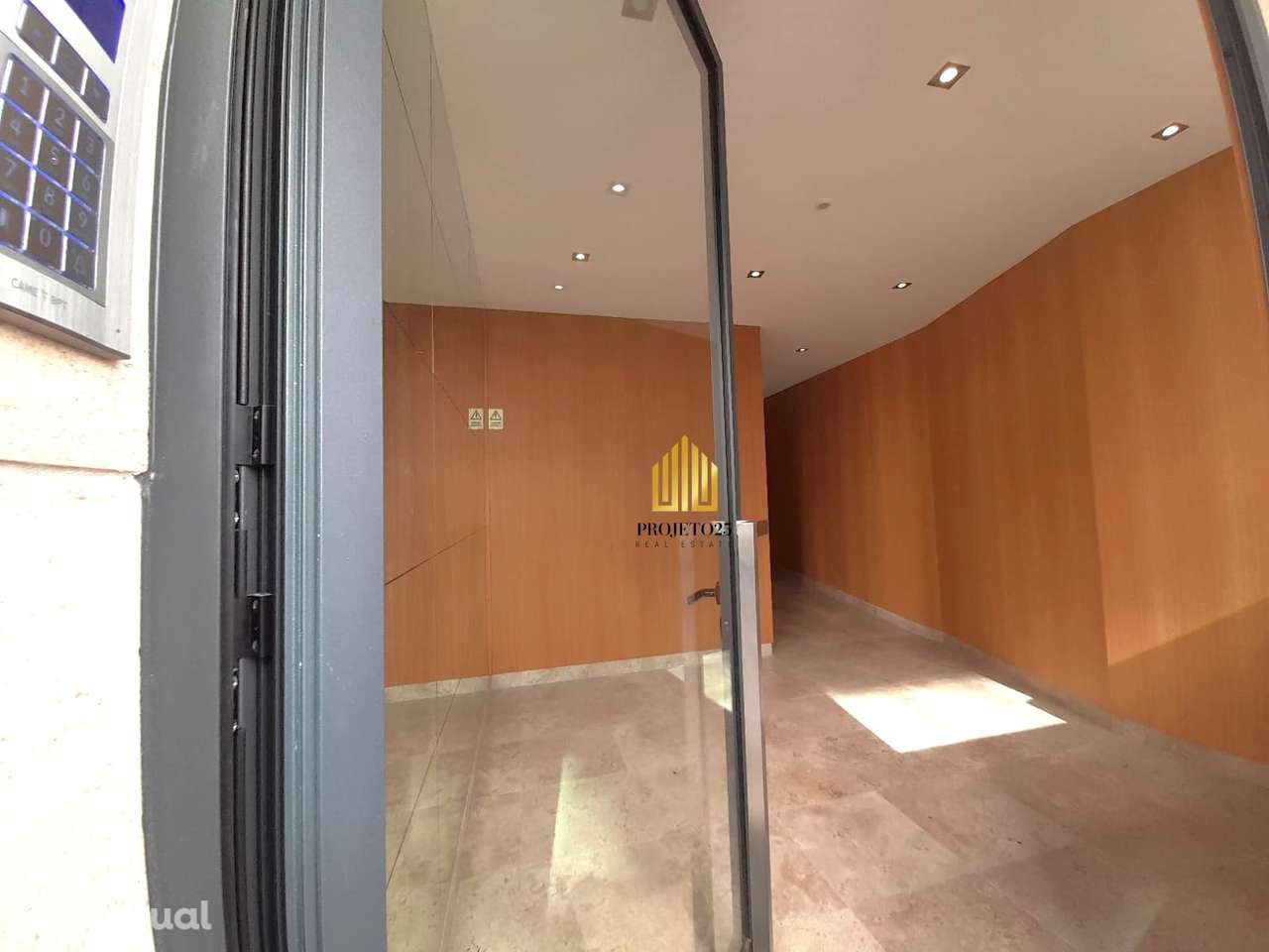 T3 NOVO de Luxo com área bruta de 170m2, junto ao centro e ao Metro! - Grande imagem: 2/40