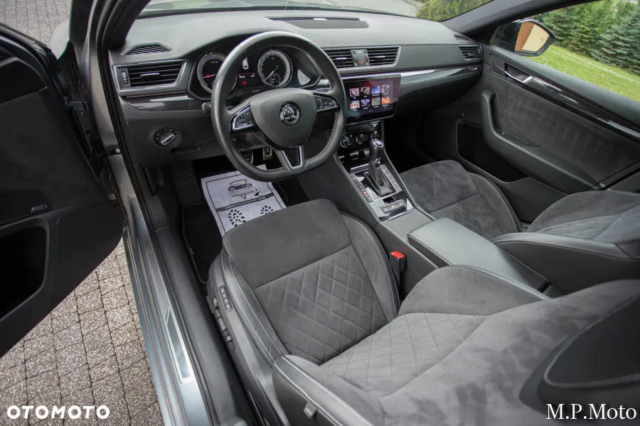 Skoda Superb 2.0 TDI 4x4 DSG Sportline - 12