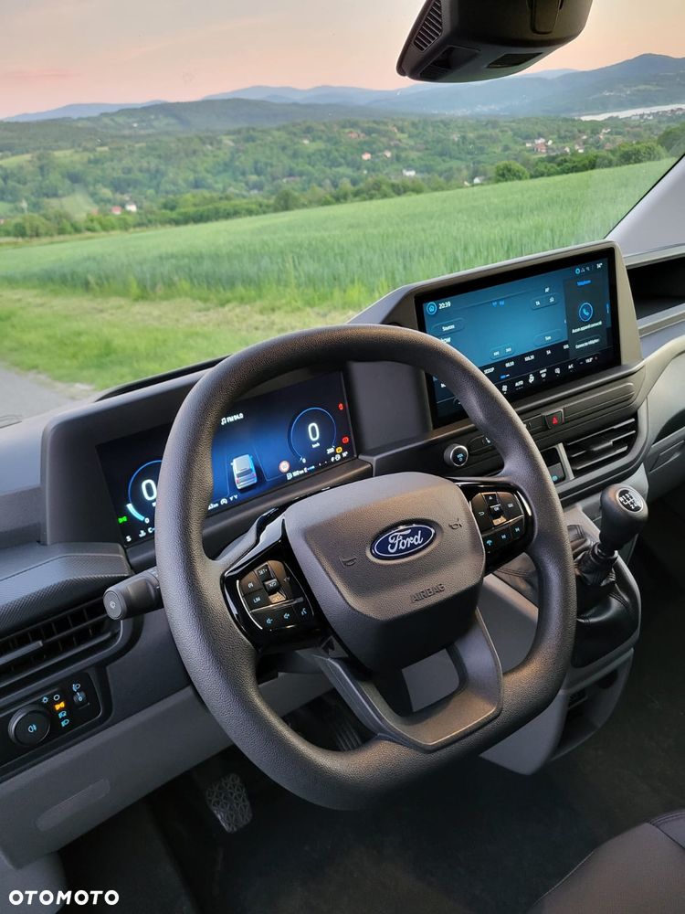 Ford TRANSIT CUSTOM II - 24
