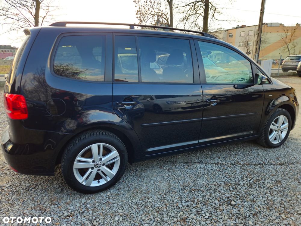 Volkswagen Touran 1.6 TDI DPF BlueMot Comfortline - 29