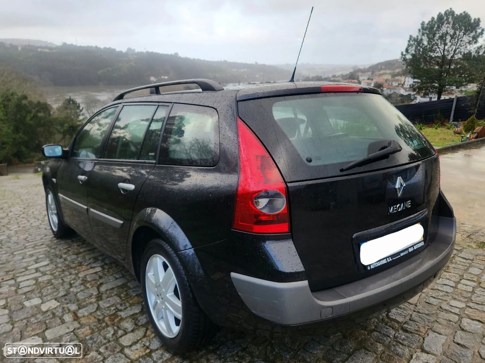 Renault Mégane Break 1.4 L Privilége - 4