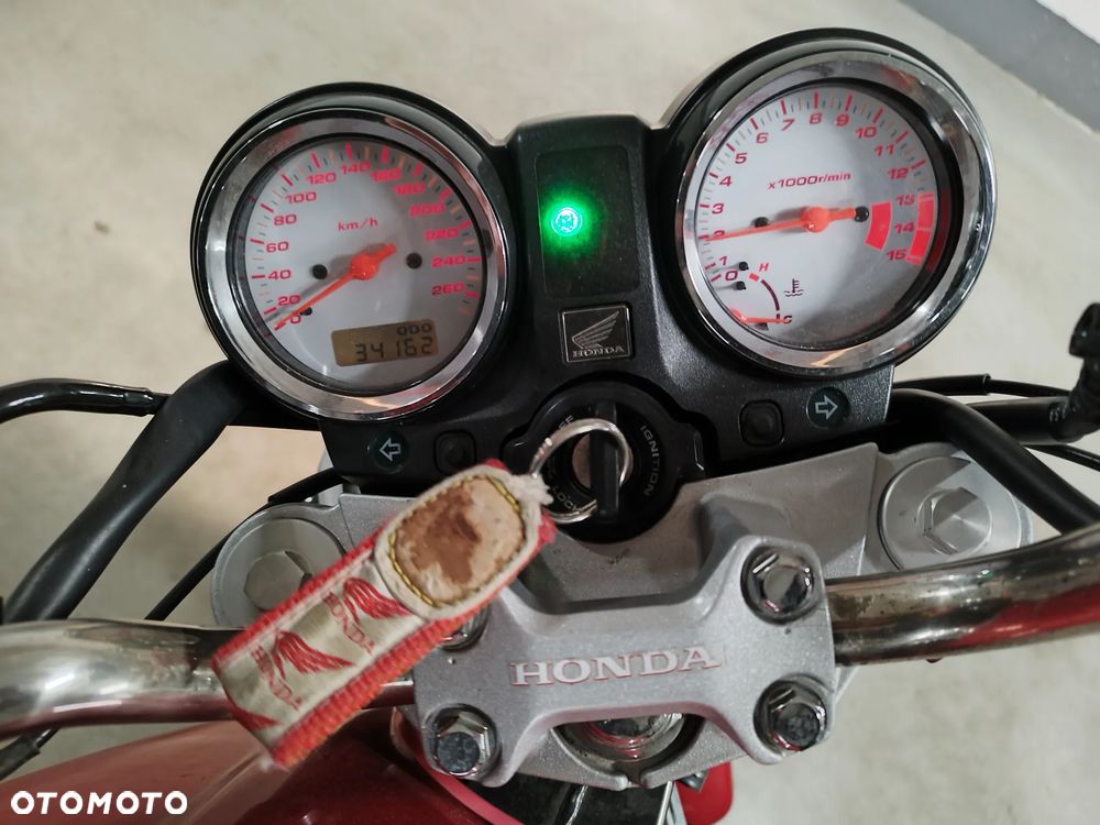 Honda Hornet - 2