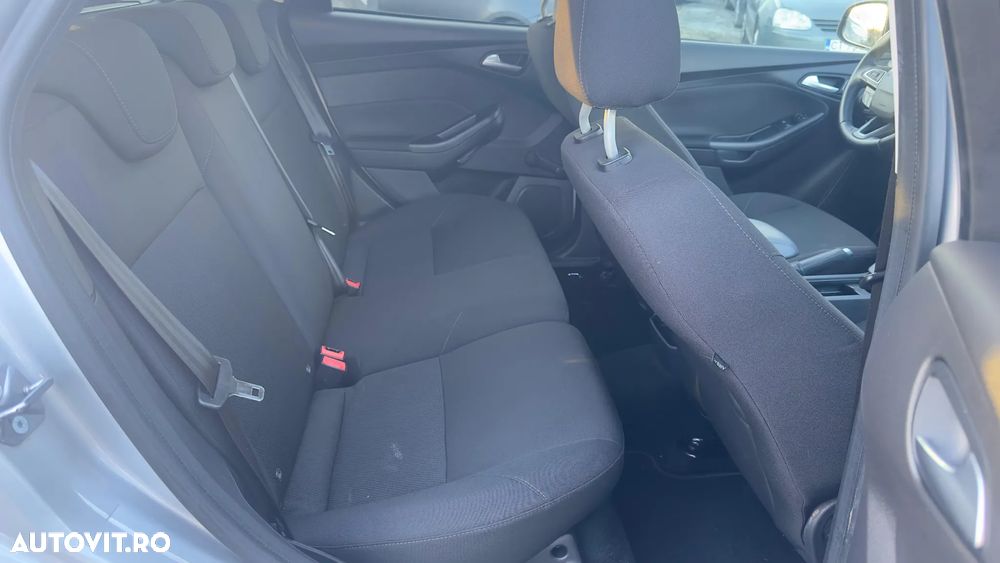 Ford Focus 1.0 EcoBoost Trend - 17