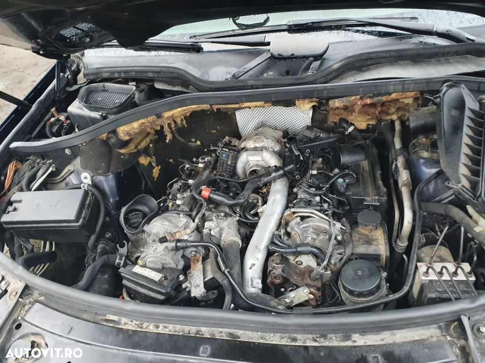 Carenaj fuzeta stanga dreapta filtru particule intercooler Mercedes ML w164 motor 3.0cdi dezmembrez - 8