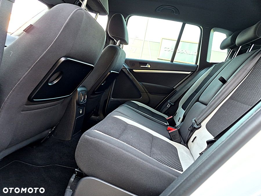 Volkswagen Tiguan 2.0 TDI R-Style - 28