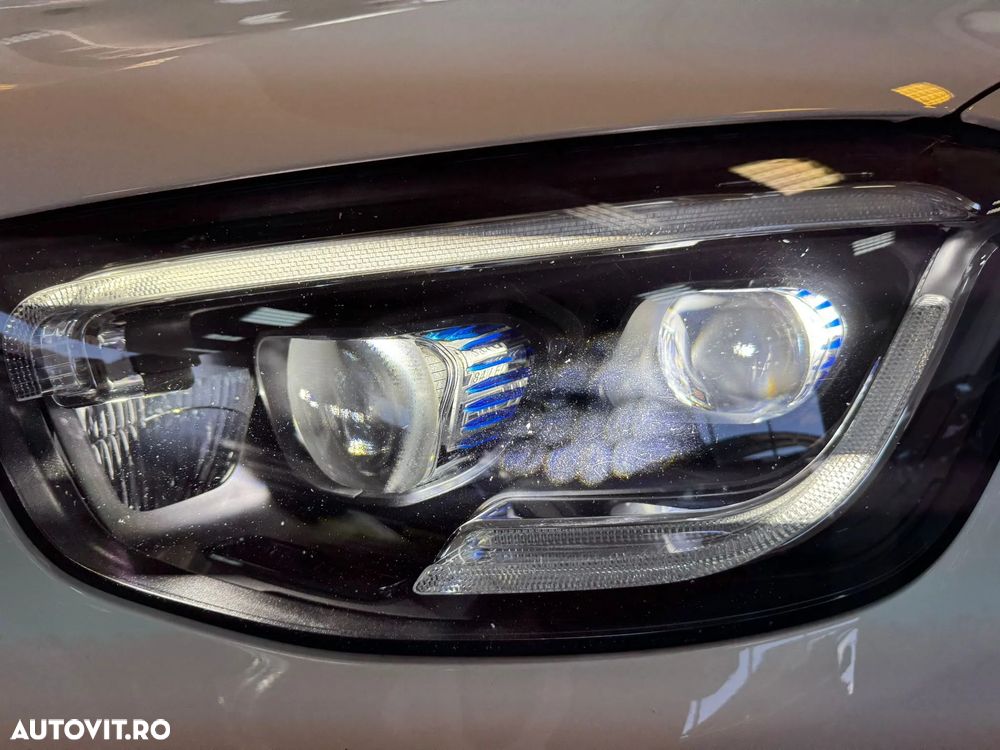 Mercedes-Benz GLC 220 d 4Matic 9G-TRONIC Exclusive - 3