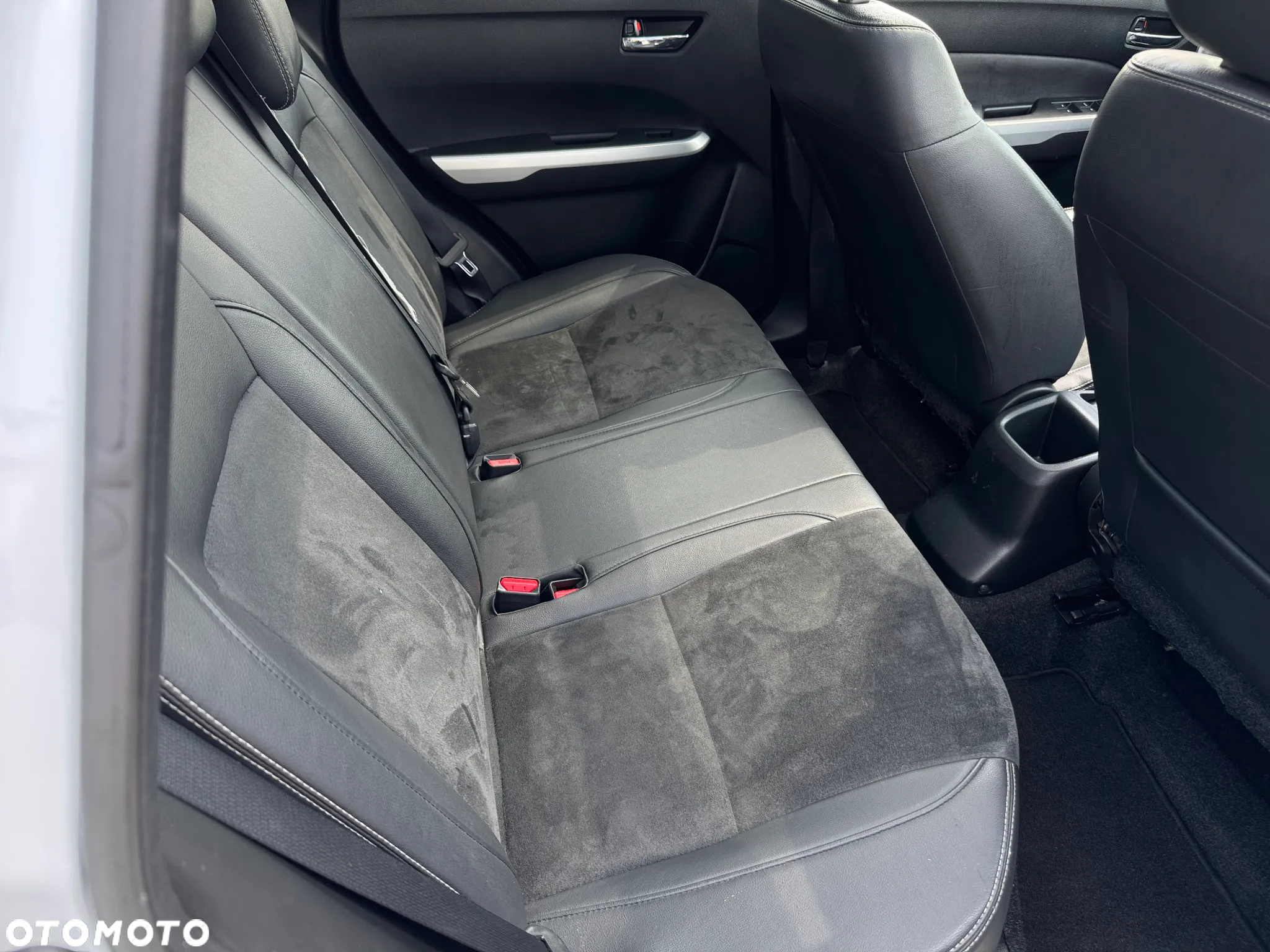 Suzuki Vitara 1.6 XLED SUN 4WD - 11