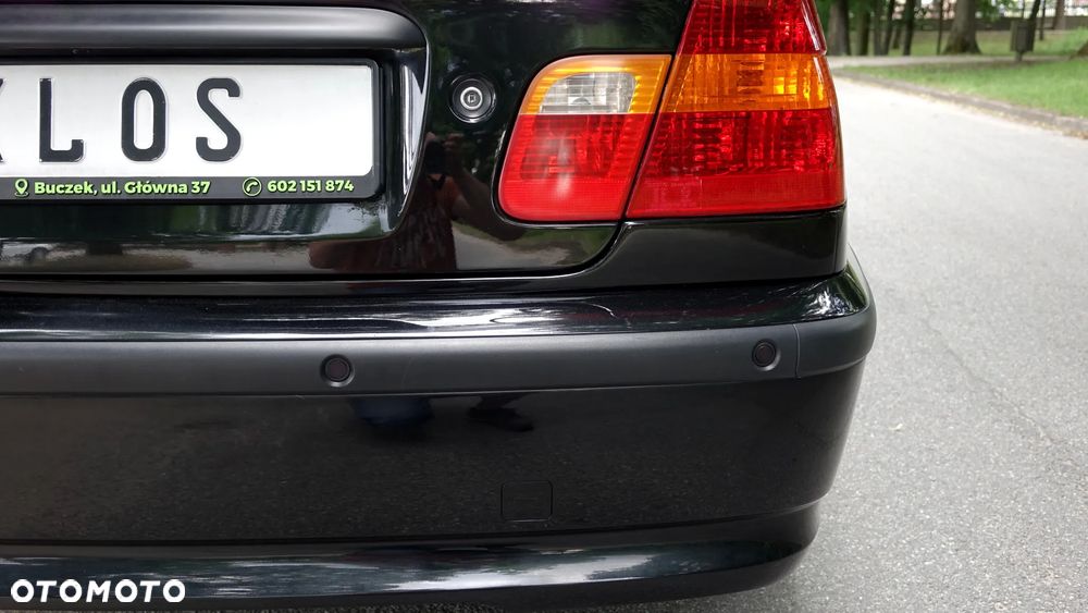 BMW Seria 3 320i - 32