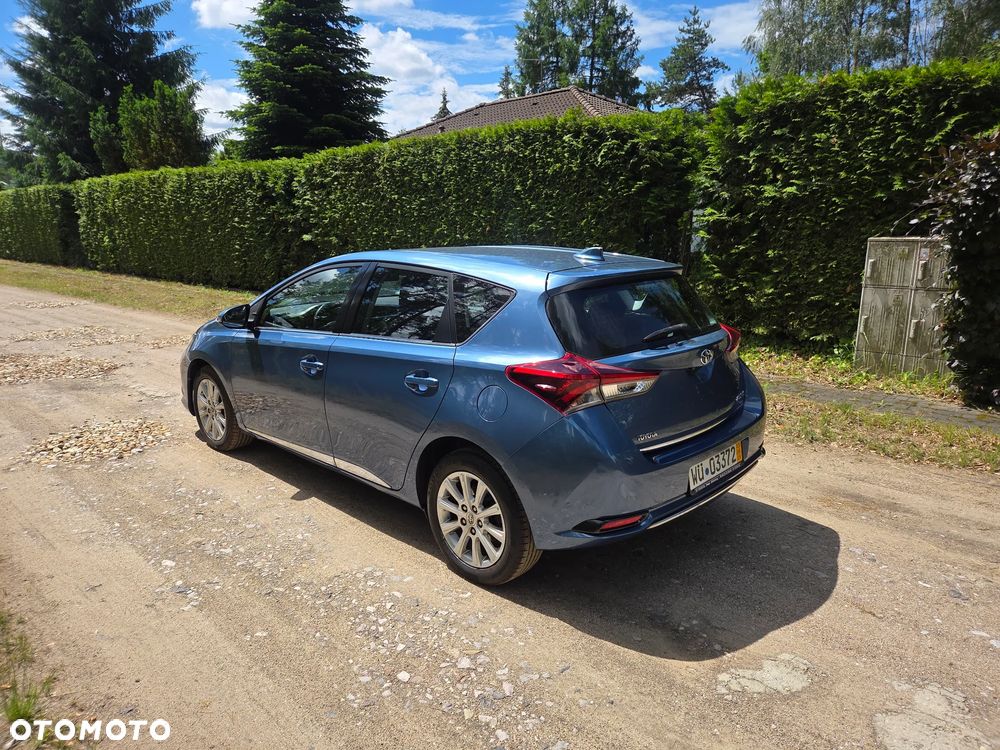 Toyota Auris 1.2 Turbo Executive - 6