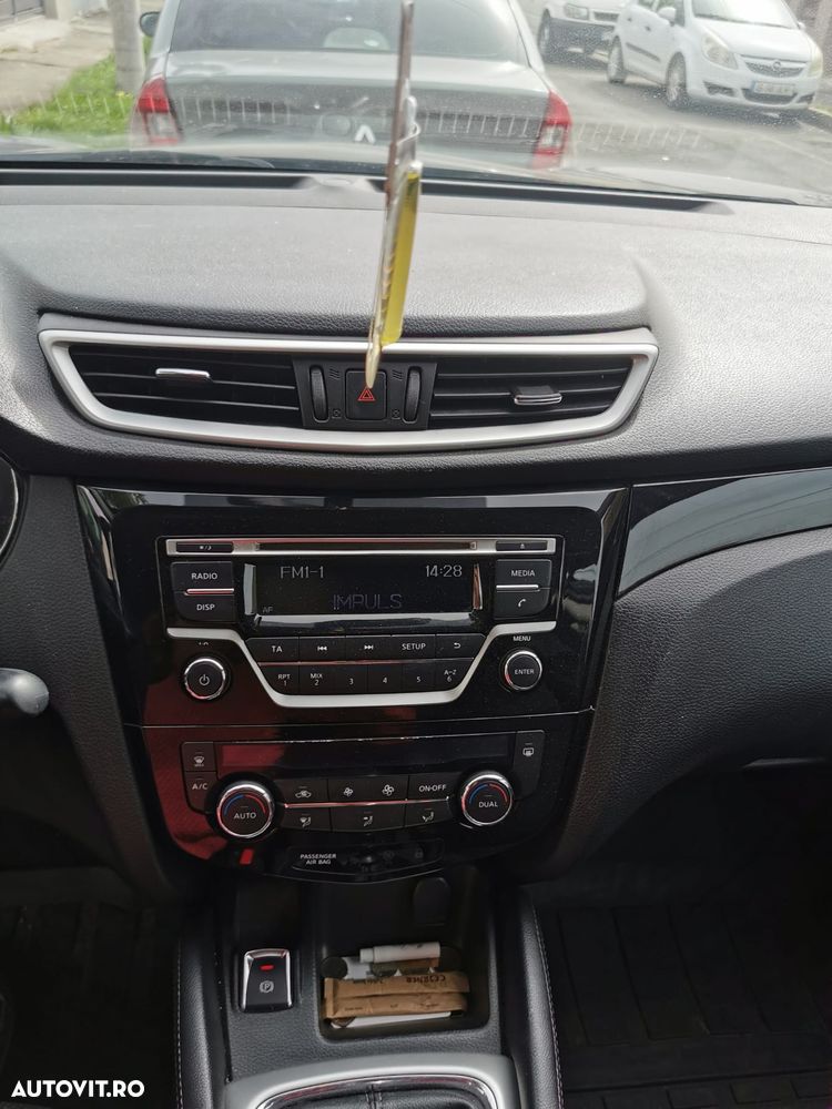 Nissan Qashqai 1.6 DCI Start/Stop 4X4-i Acenta - 8