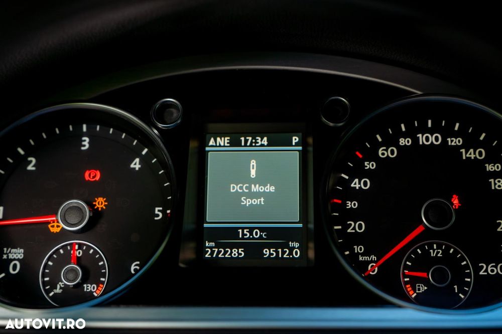 Volkswagen Passat 2.0 TDI Comfortline DPF DSG - 23