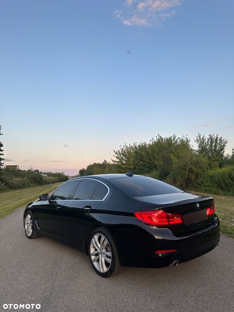 BMW Seria 5 520d Luxury Line sport - 13