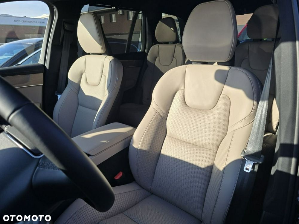 Volvo XC 90 T8 AWD Plug-In Hybrid Ultra Dark 7os - 9