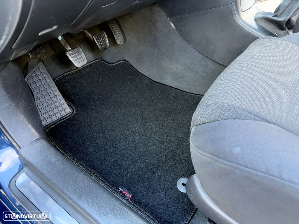 Toyota Avensis SW 1.8 VVT-i TA - 39