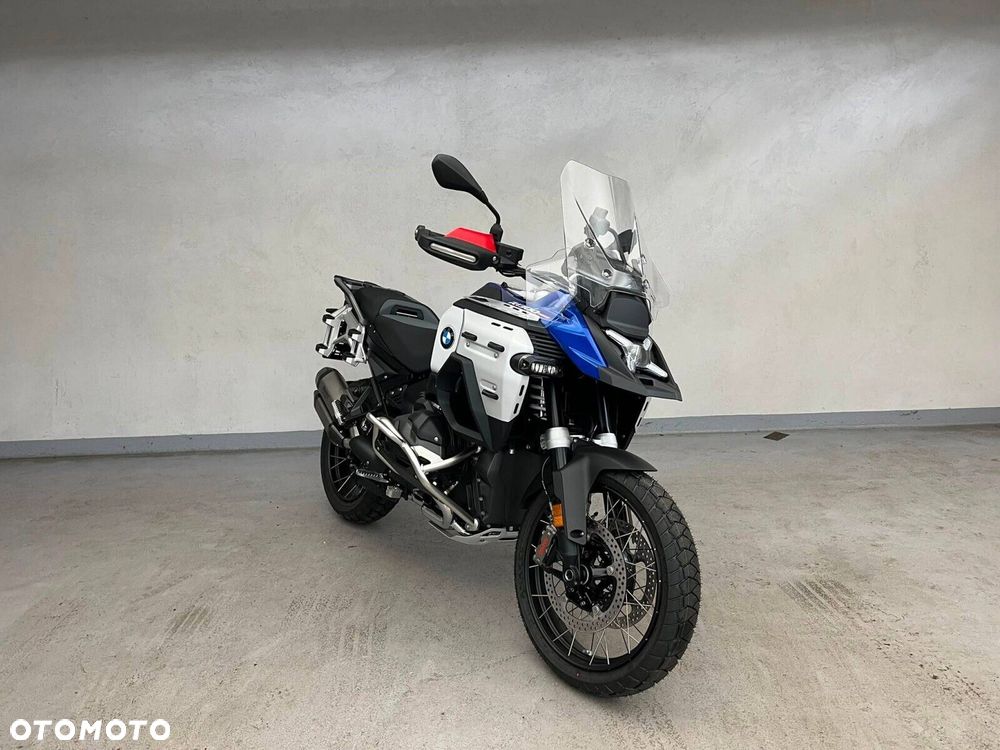 BMW R - 1