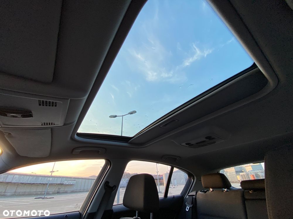 BMW Seria 1 118d - 6