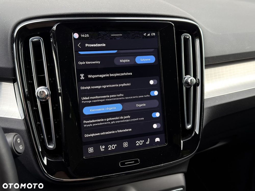 Volvo XC 40 - 29