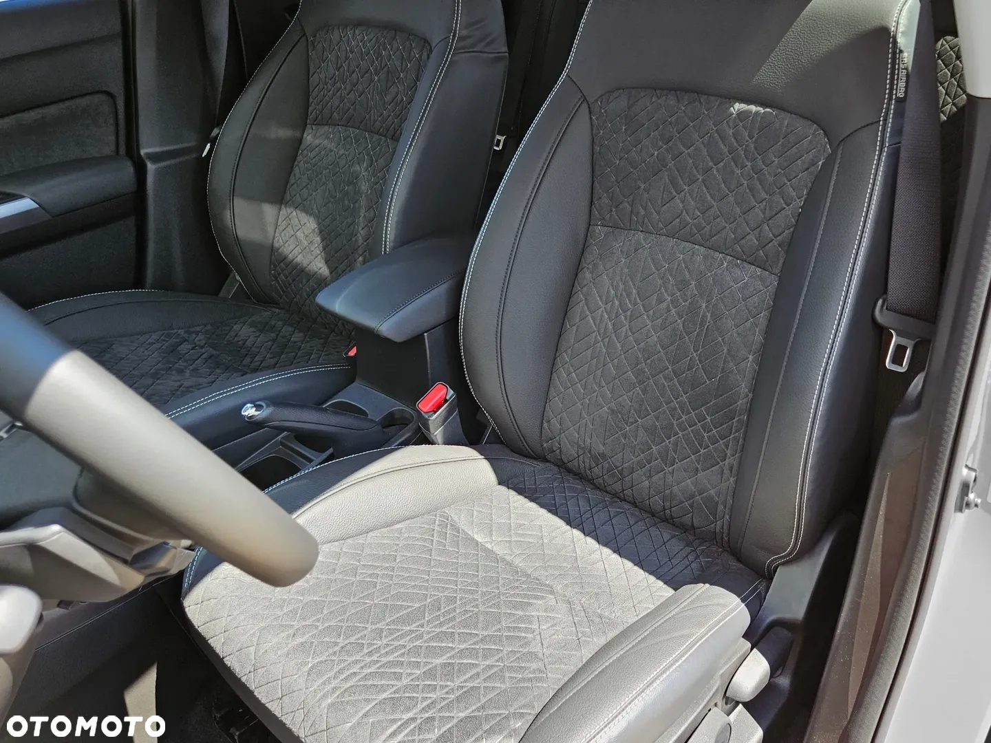 Suzuki Vitara 1.5 DualJet Hybrid Elegance Sun 4WD AGS - 19