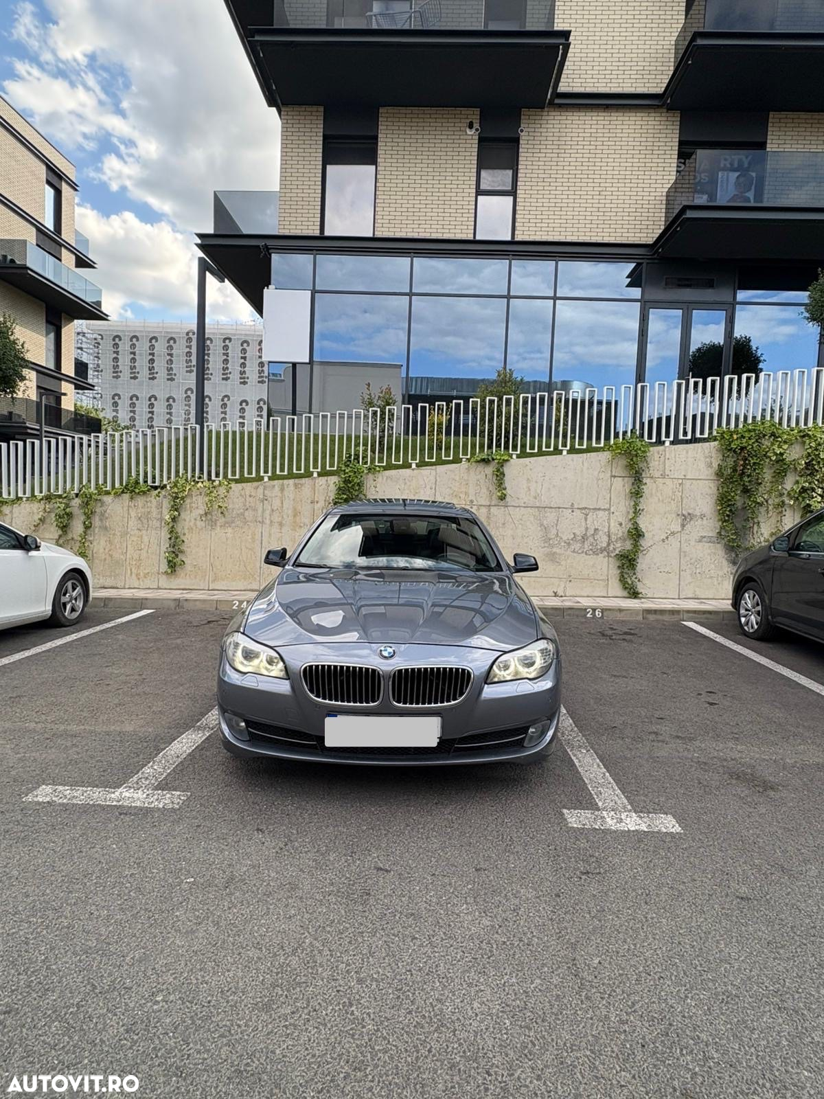 BMW Seria 5 520d Aut. Luxury Line - 5