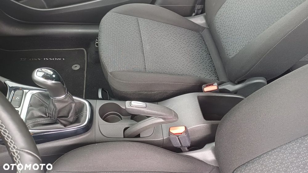 Opel Crossland X 1.2 Action - 19