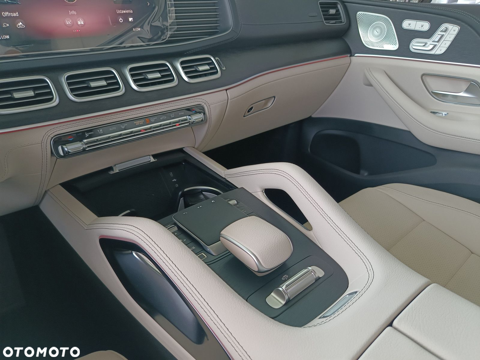Mercedes-Benz GLE - 38