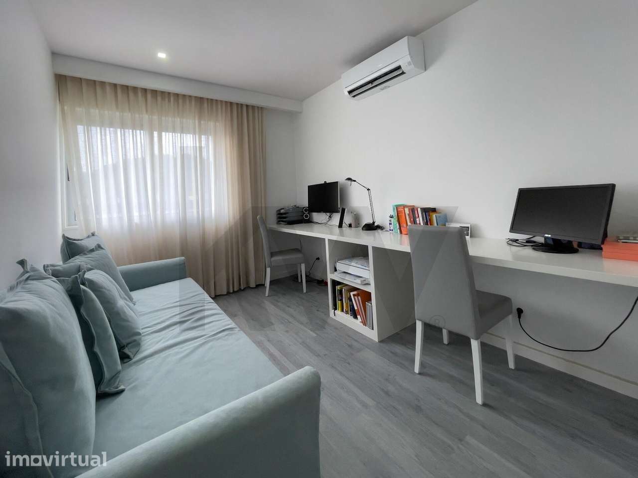 Apartamento T2 no Último Piso com Garagem, Elevador e Vista Mar – Pont - Grande imagem: 2/18