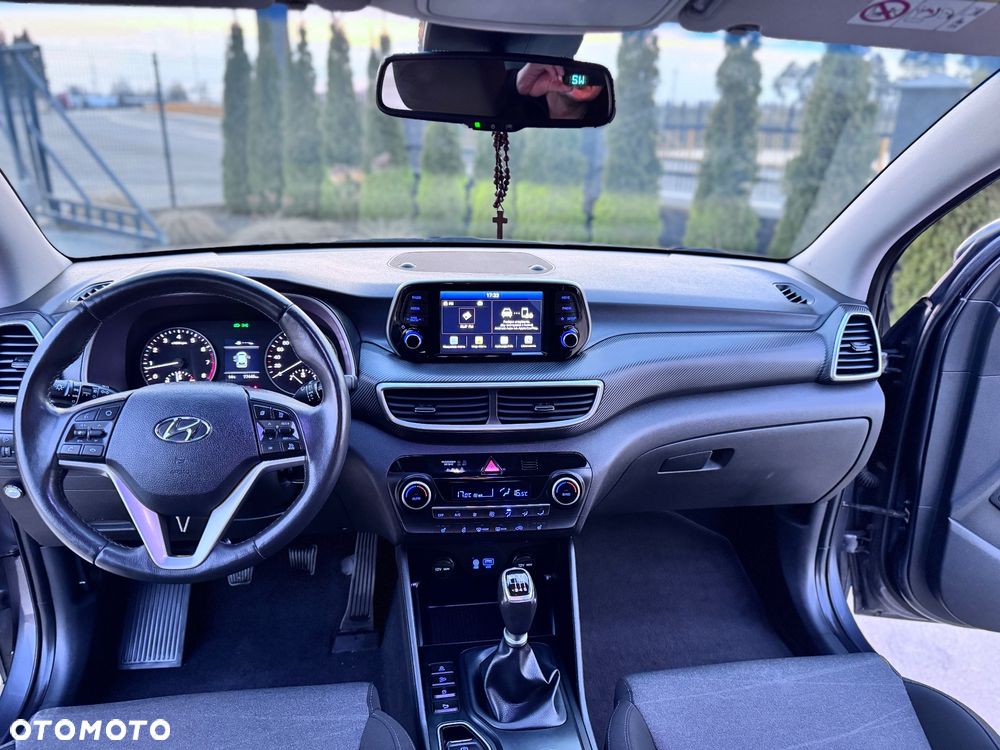 Hyundai Tucson 1.6 GDI BlueDrive Design 2WD - 17