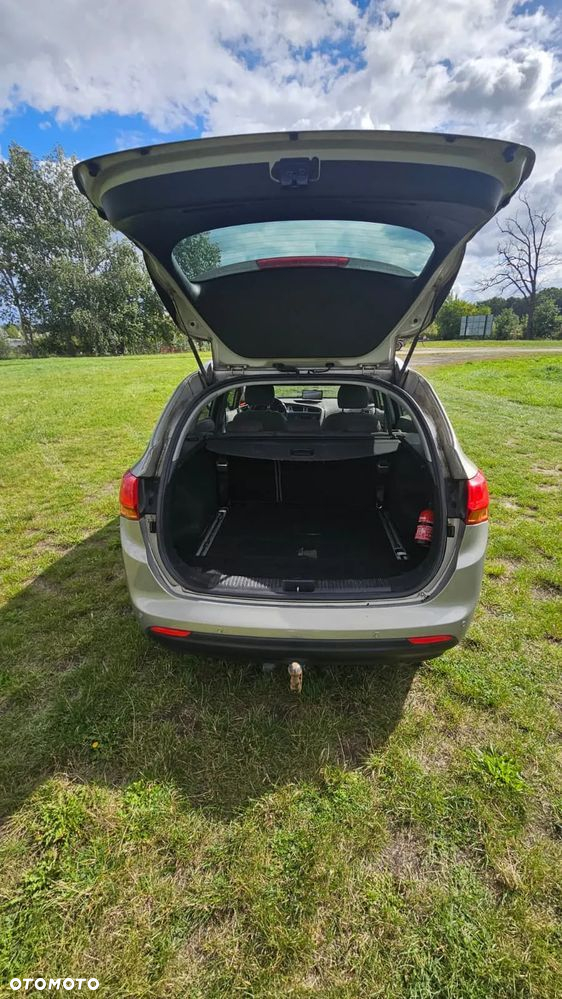 Kia Ceed - 9