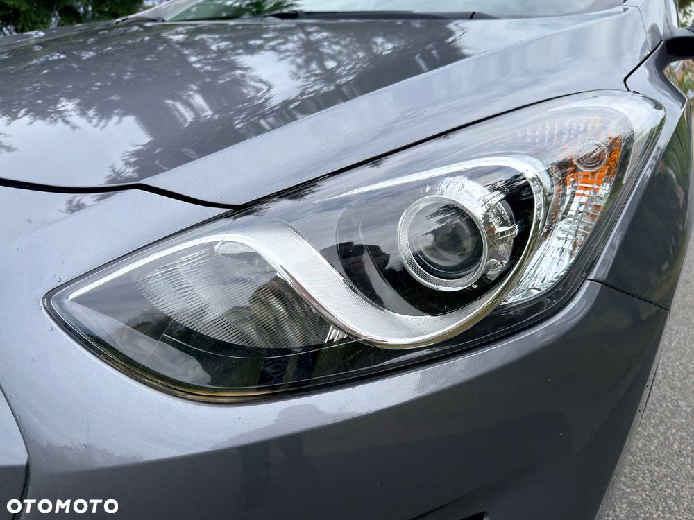 Hyundai i30 i30cw 1.4 CRDi Advantage - 10