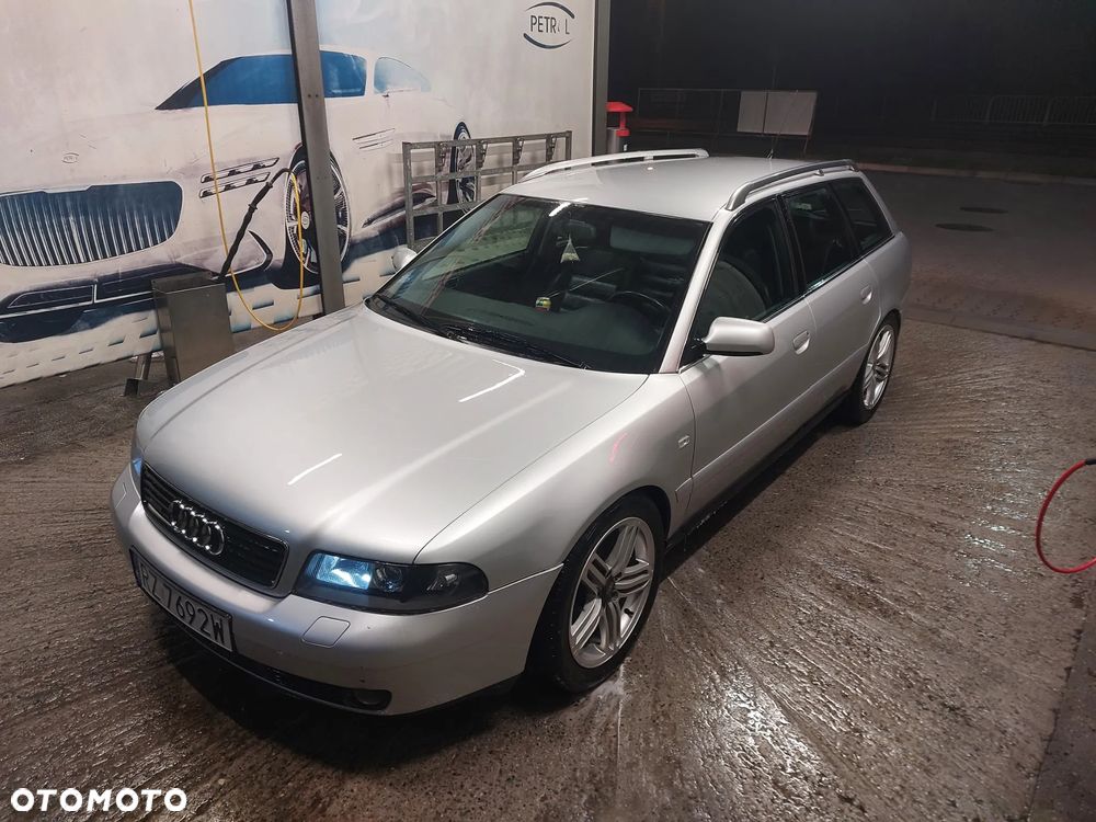 Audi A4 ver-1-8t-quattro - 1
