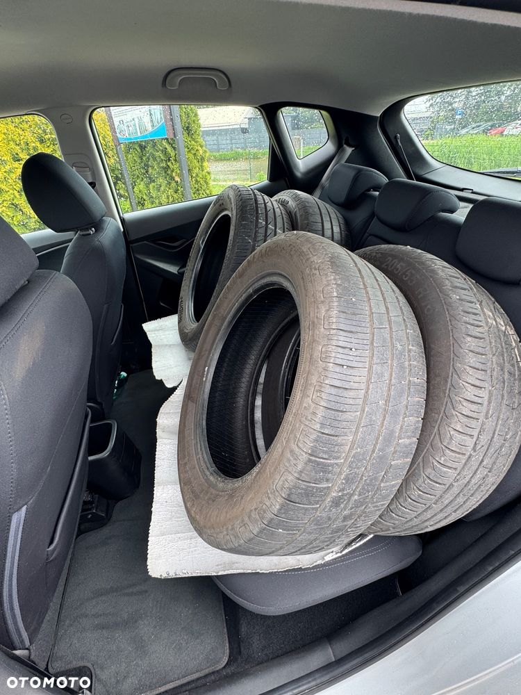 Hyundai ix20 1.6 CRDi blue Trend - 17