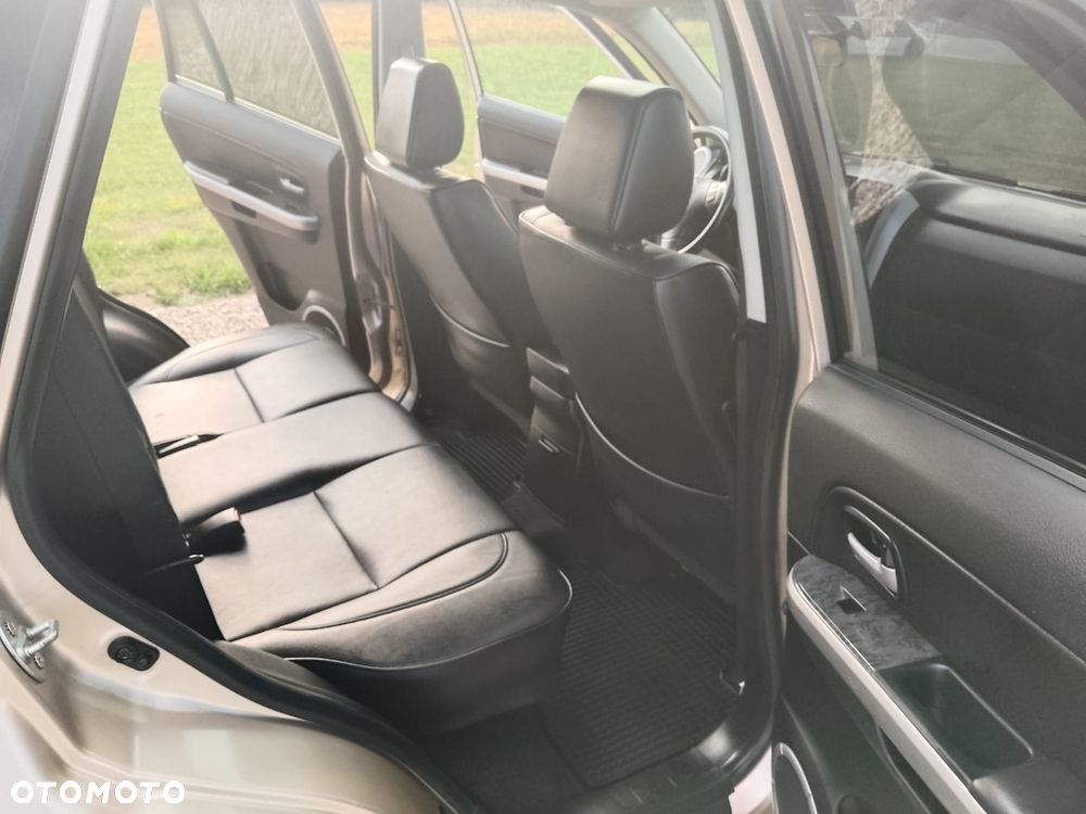Suzuki Grand Vitara 2.4 Premium EU5 - 9