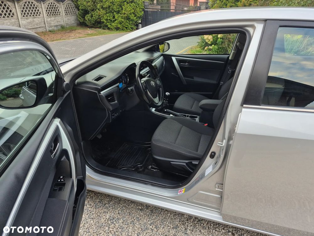 Toyota Corolla 1.6 Premium - 6