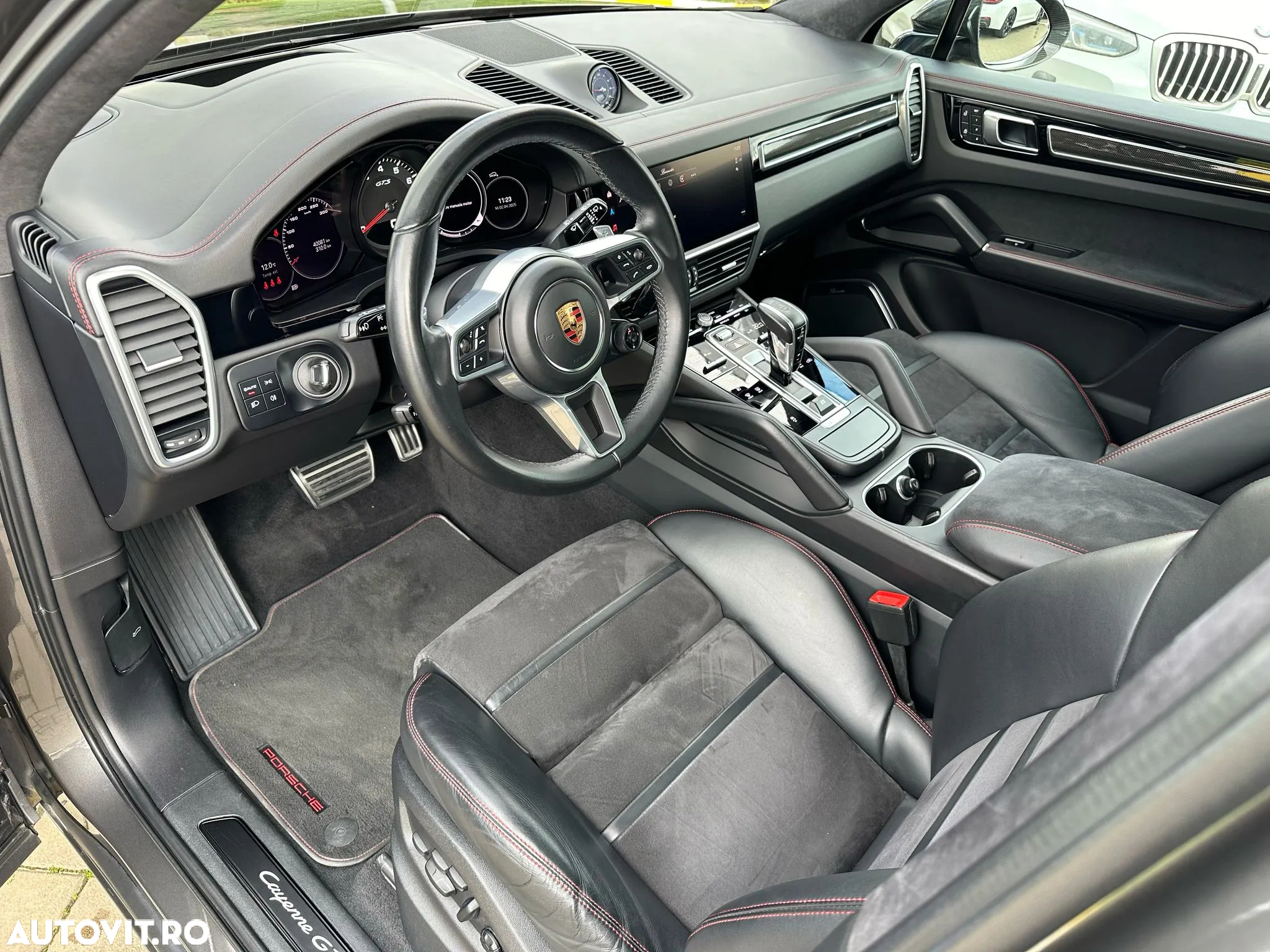 Porsche Cayenne - 10