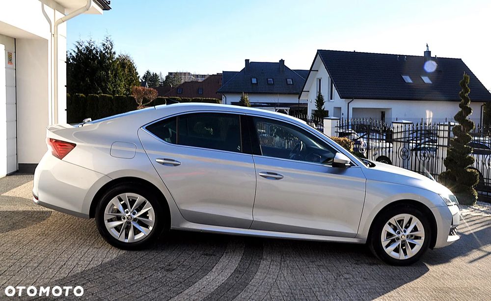 Skoda Octavia 1.5 TSI Selection - 5