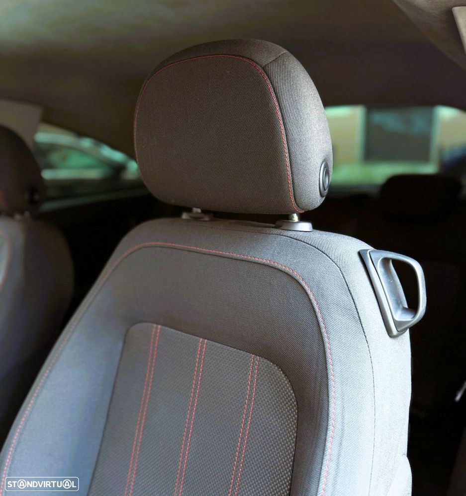 Opel Corsa 1.2 Black Edition 129g - 16