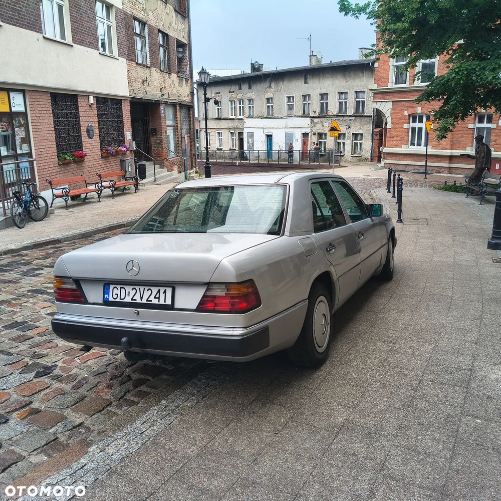 Mercedes-Benz W124 (1984-1993) - 8