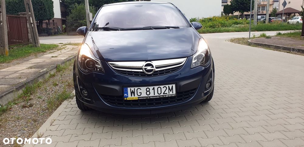 Opel Corsa 1.2 16V Cosmo - 3