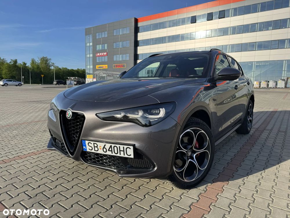 Alfa Romeo Stelvio - 2