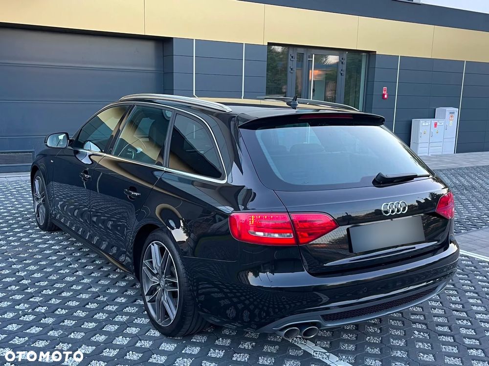 Audi A4 Avant 2.0 TDI DPF quattro S line Sportpaket (plus) - 5