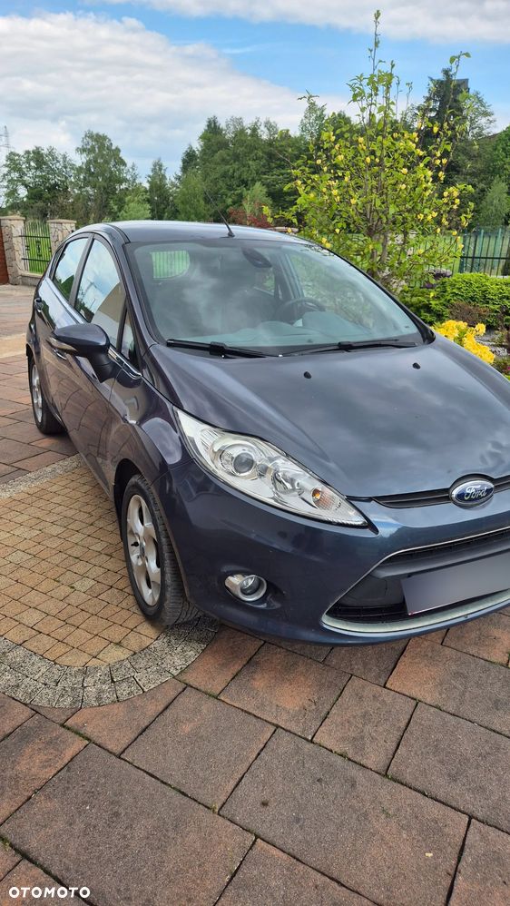Ford Fiesta - 2
