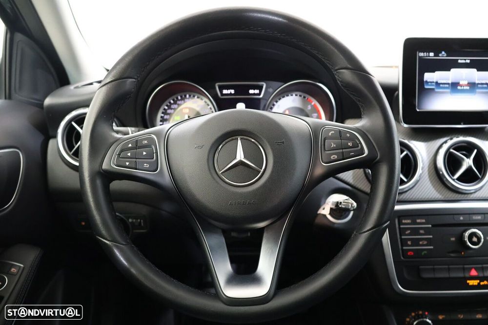 Mercedes-Benz GLA 180 CDi - 10