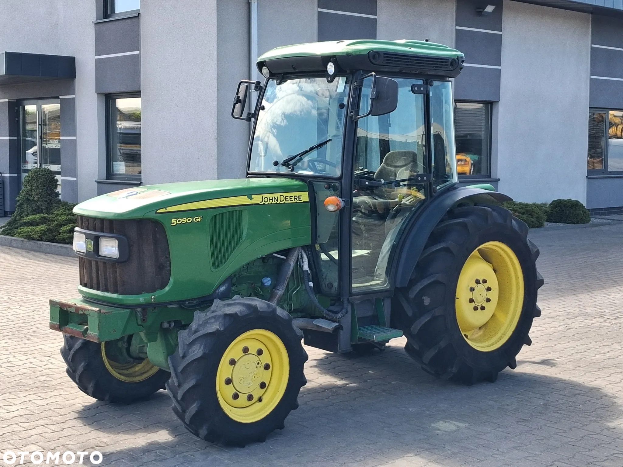 John Deere 5090 GF - 1