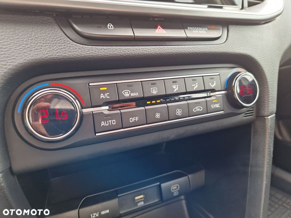 Kia Ceed 1.5 T-GDI M - 14